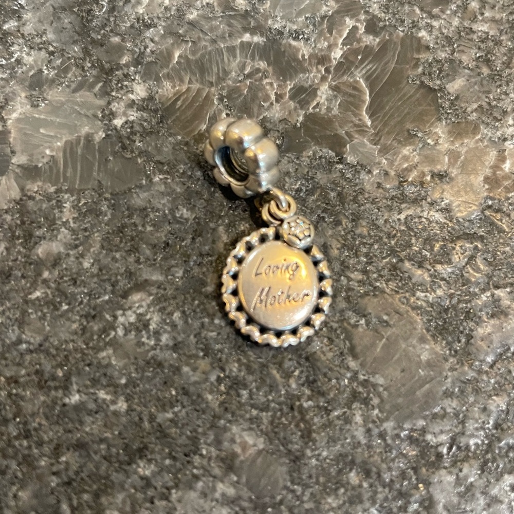 Pandora “Loving Mother” Charm